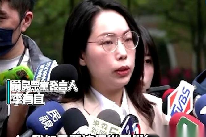 将近四成的人都跑了！
这不是退党，这简直是“拆家”啊！
 
发言人、创党元老，说