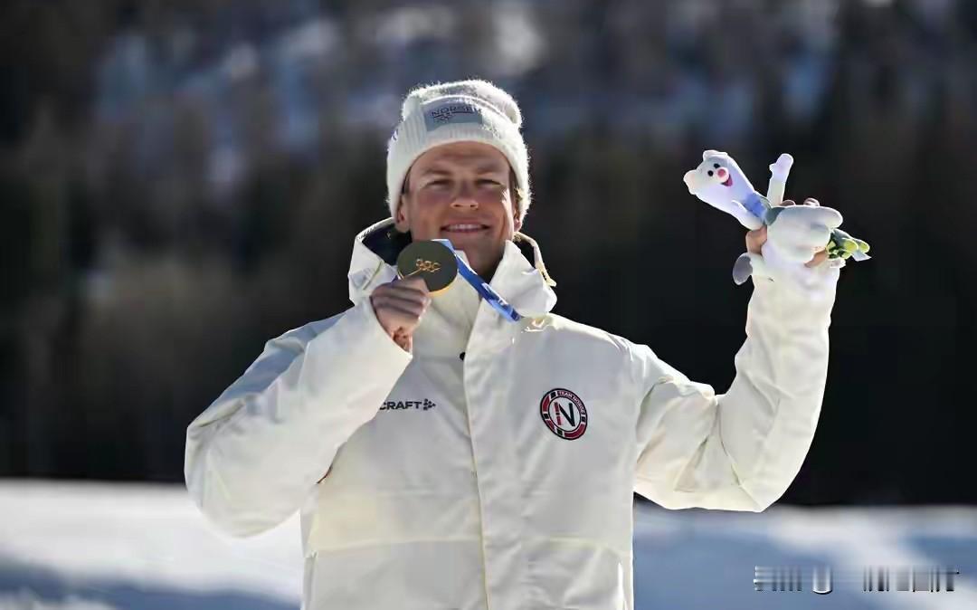 挪威滑雪传奇名将约翰内斯·克莱博拿到冬奥会第八金，追平了冬奥会历史个人金牌数量最