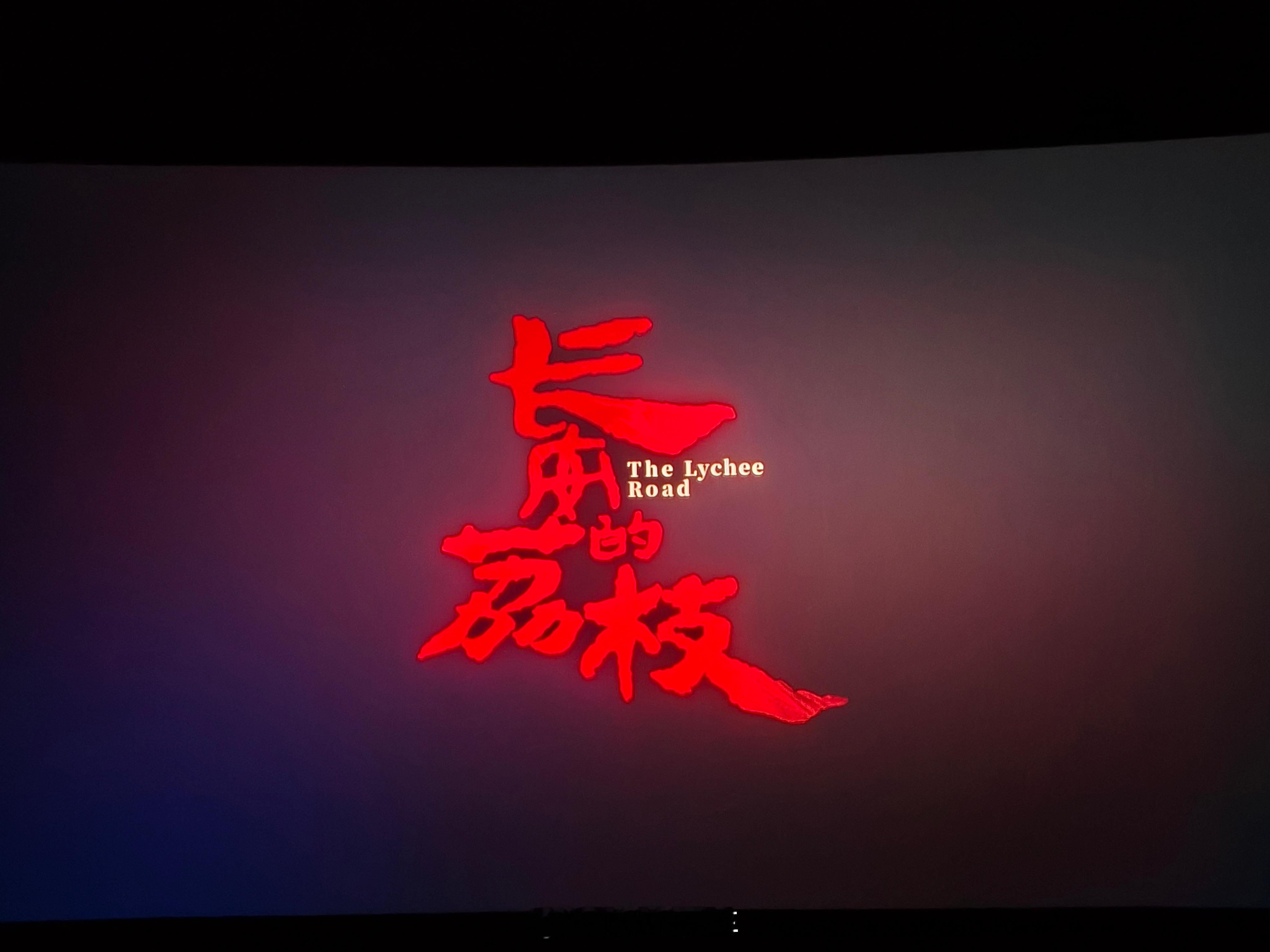 当代牛马背着公文包去看古代打工人的艰苦历程应该也算头一个了[允悲]。之前看小说的