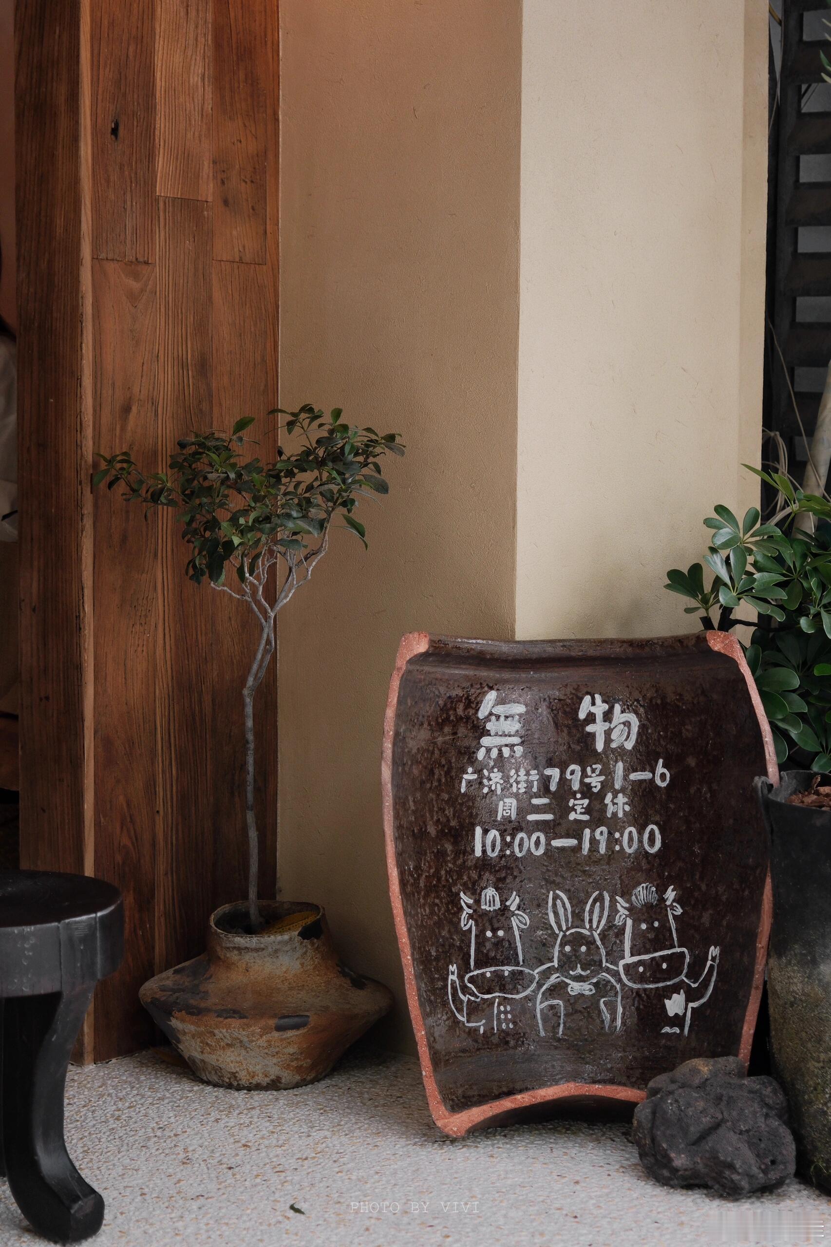 不用每天缠绵，随时保持联系，我知道你不会走，你知道我不会变，各自忙碌，互相牵挂，