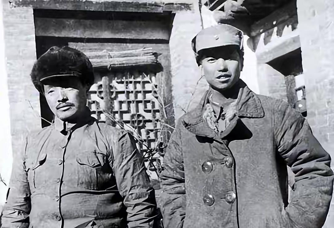 1939年，萧克对宋时轮说：老子毙了你，宋反呛，还在村口架起机枪…
 
这话像一