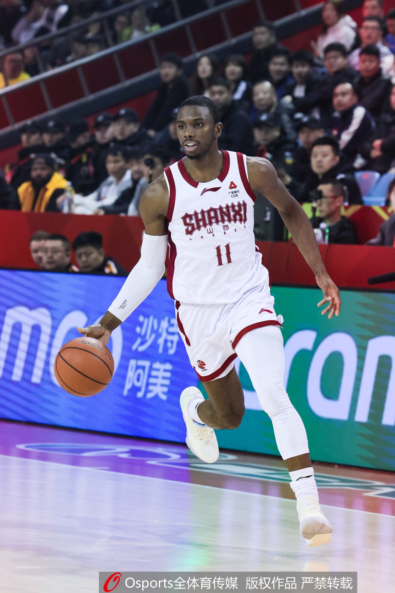 杀伤力十足！迪亚洛15中8贡献27分10板 罚球14中11