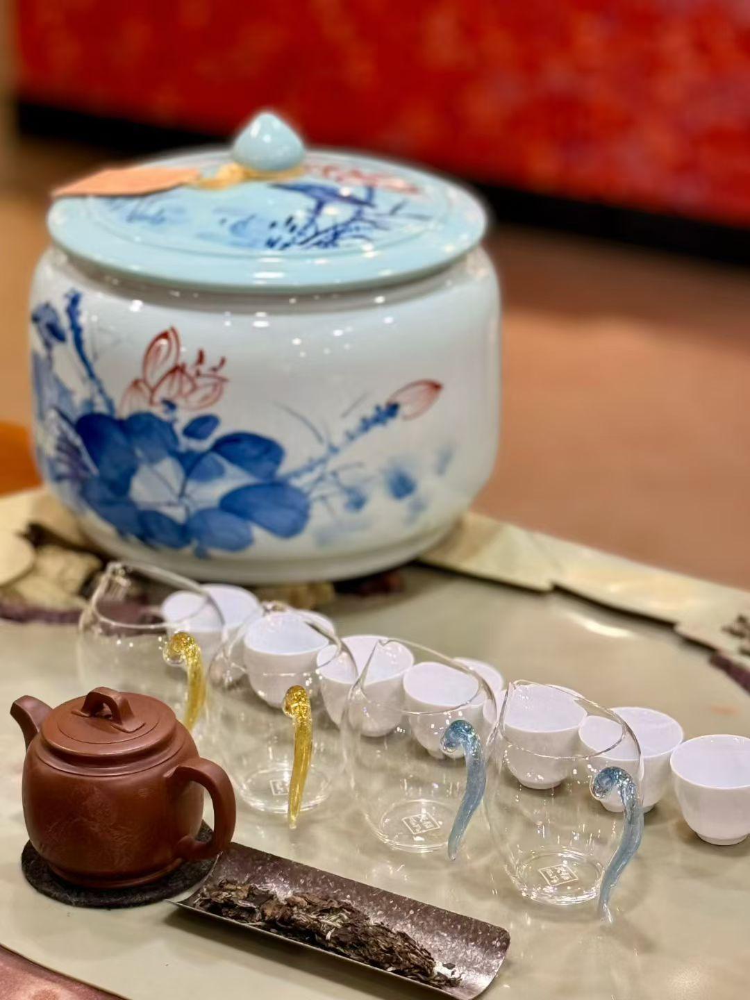 看看你有几条中标，[耶]
1、电话开始免提了
2、取件码一路走一路念叨
3、出门