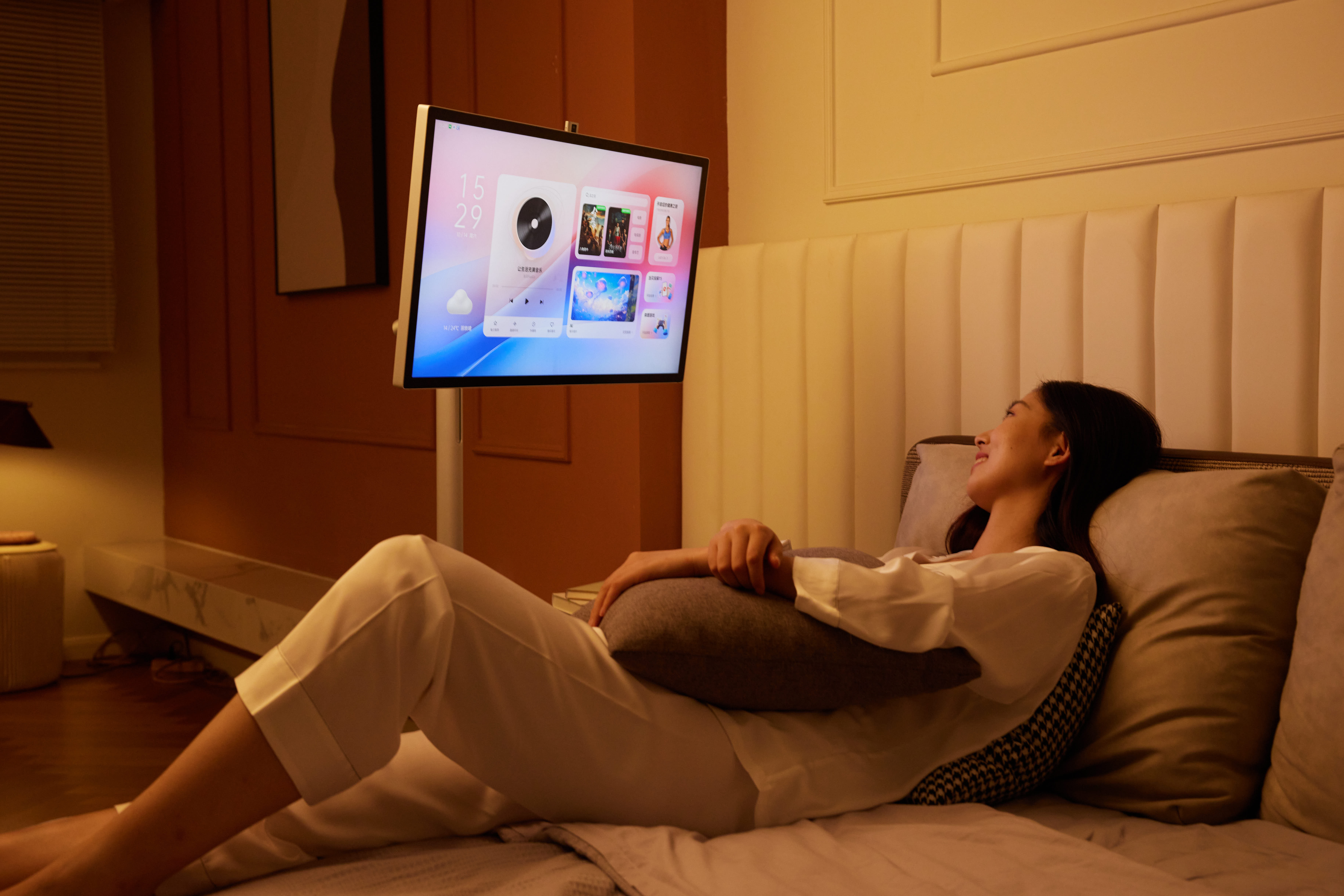 【当贝 PadGO新品开始预热：号称“24 小时的生活搭子”】超哥点评：目前尚不