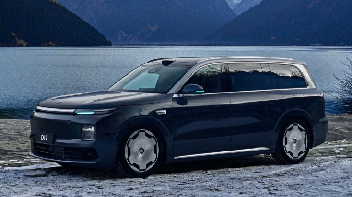 【冲击 30 万元以上市场，消息称零跑计划明年推出第二品牌】“晚点 Auto”援