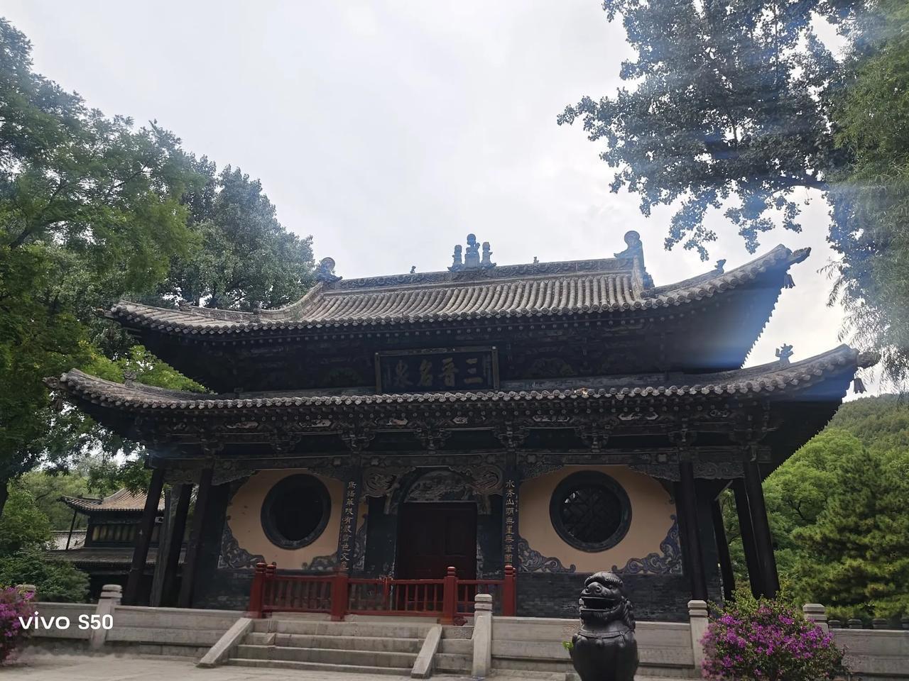 太原晋祠供奉的周武王的王后是姜子牙的女儿邑姜，被尊为圣母，而庆阳庆城县周祖陵供奉
