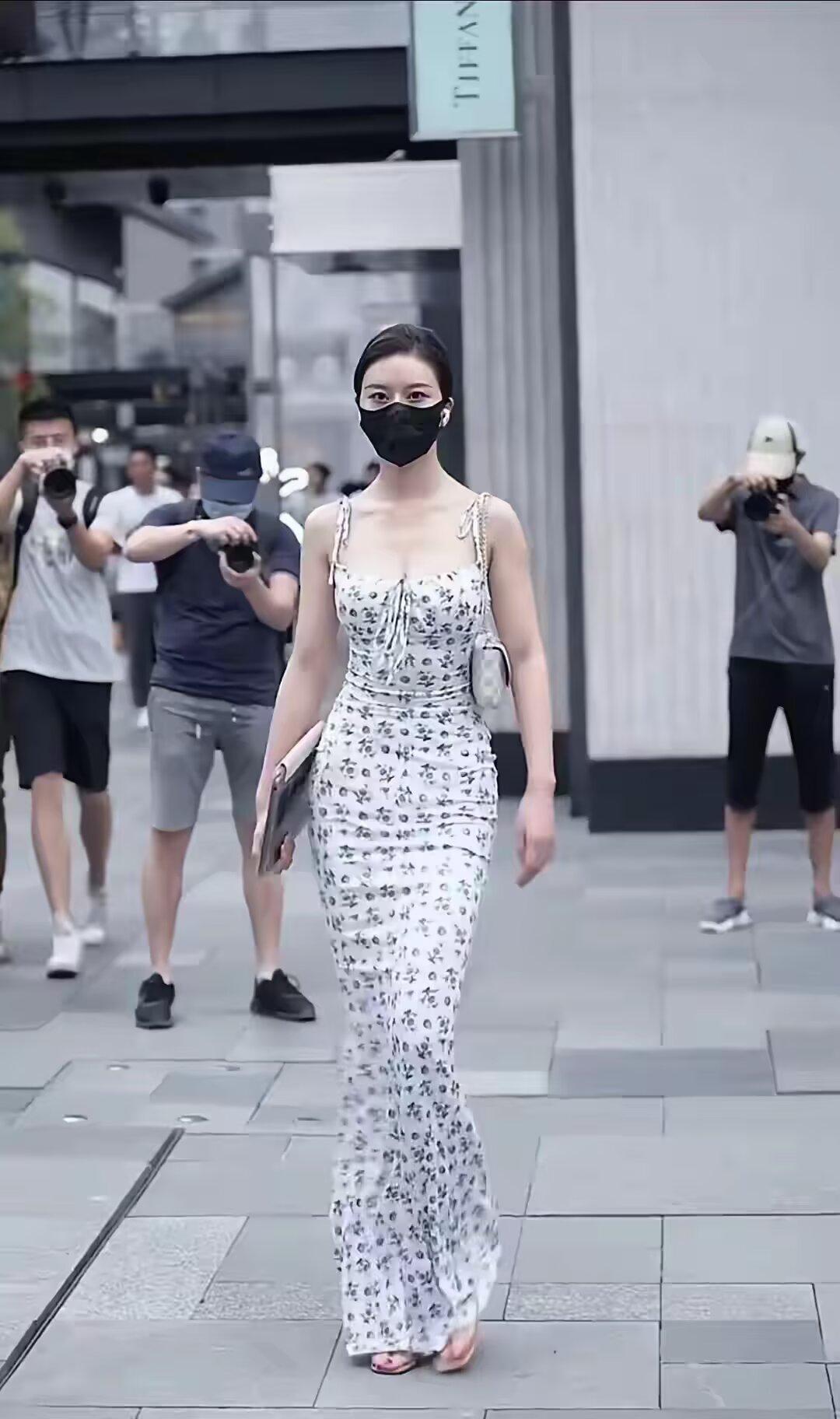 同样的，如果你希望人生有所突破 你也要从这三件事着手考虑： 1.我是不是换个地方