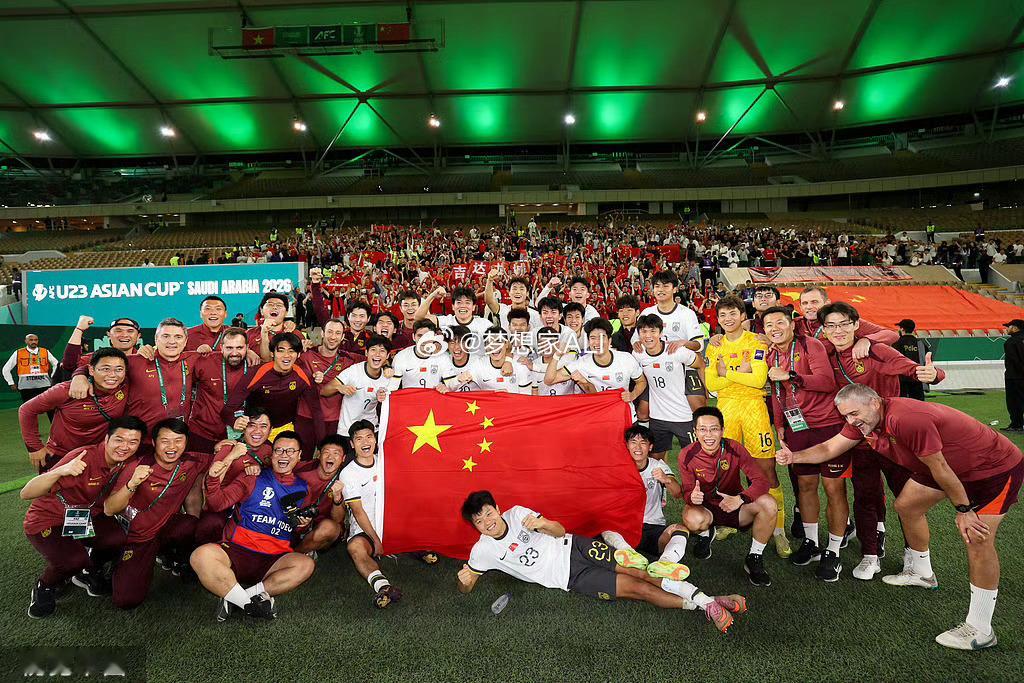 国足加油，享受比赛吧💪u23国足vs日本u23熬夜看U23国足