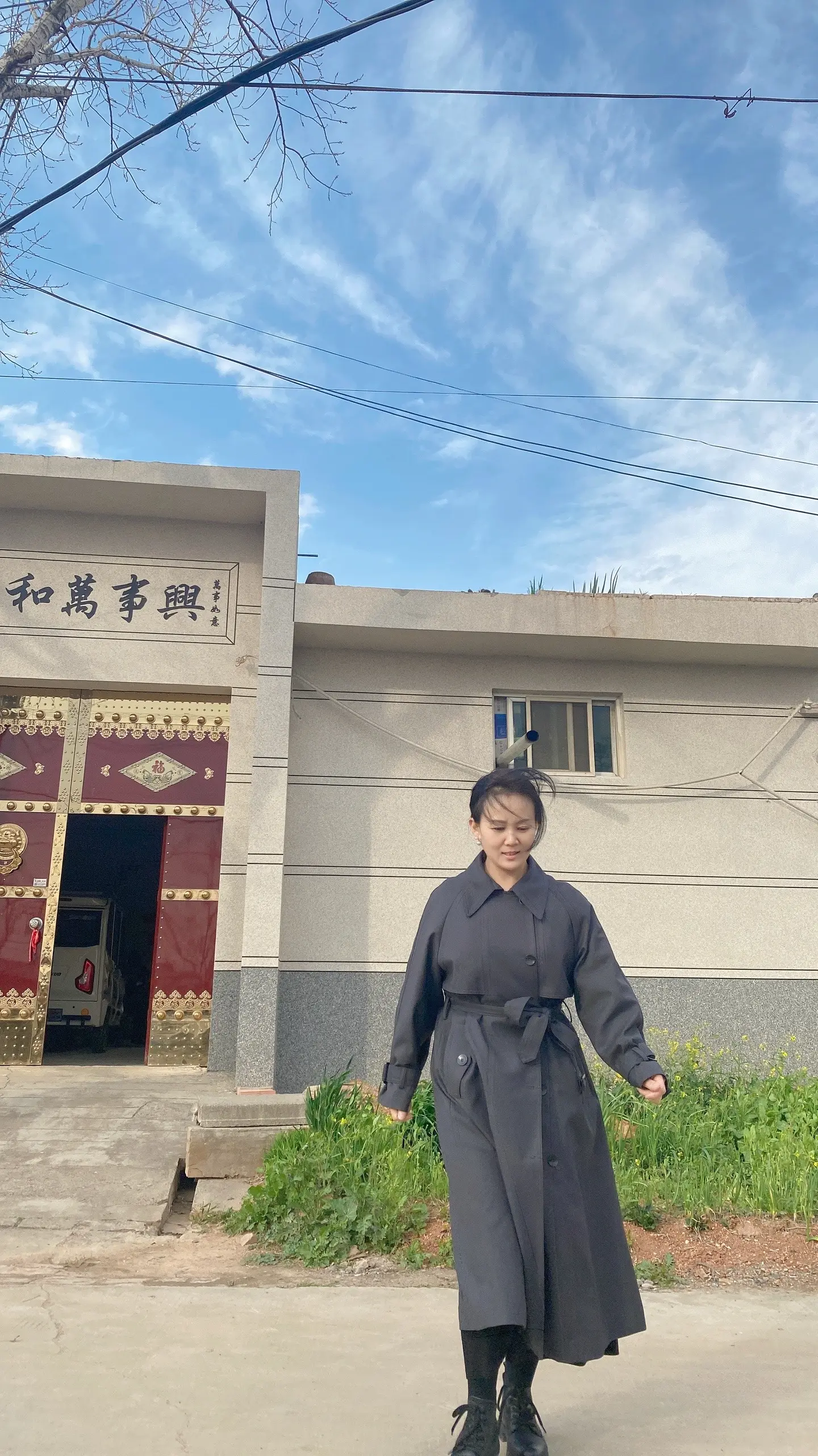 我乃家中长子，生于农耕之家，长于山野田村，没有达官富贵之辈，也不曾闻名...