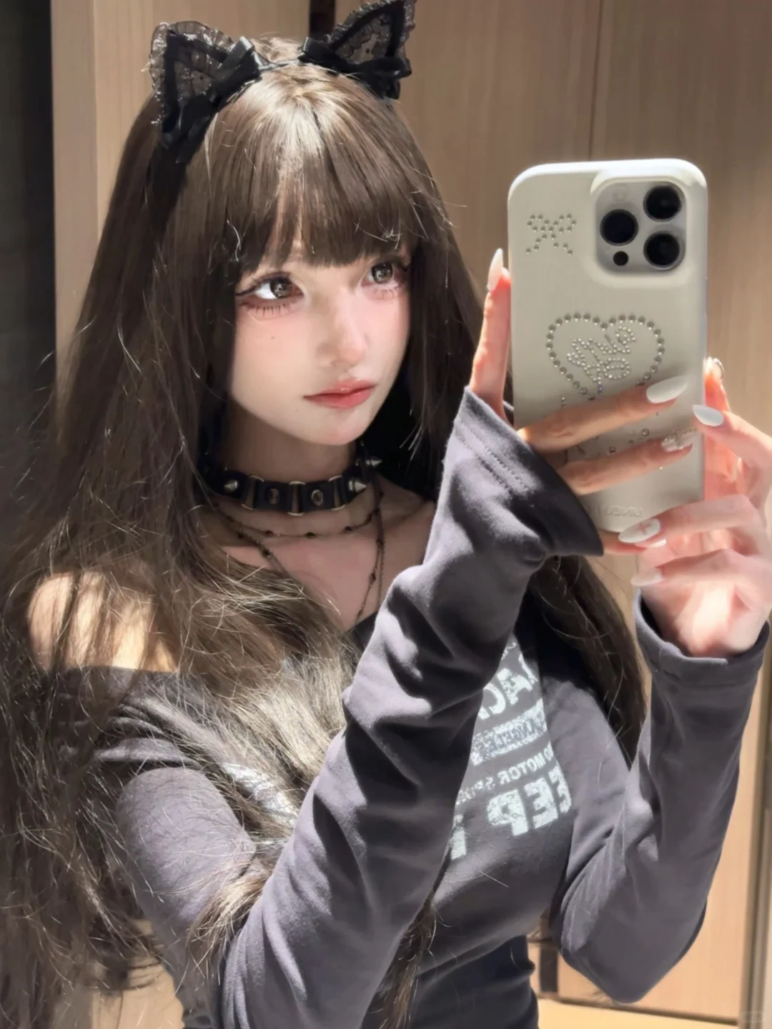 ^⦁⩊⦁^ ੭