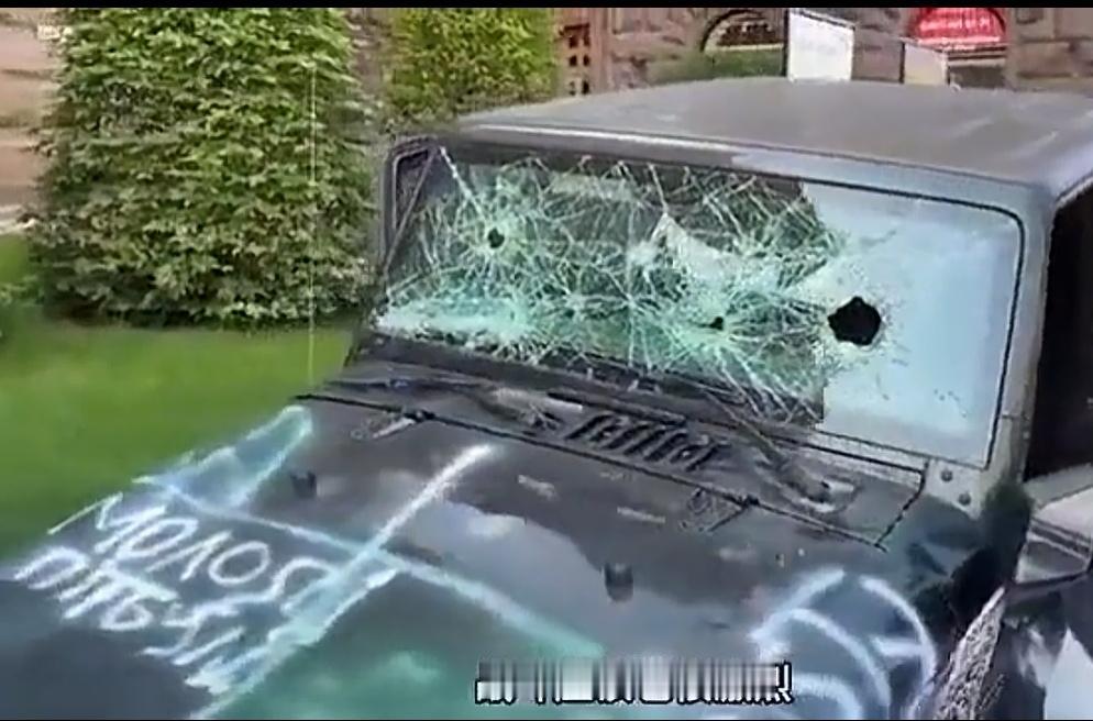 乌克兰危机如何解决？是有利于乌克兰呢？还是有利于美俄？美国四年一届政府选举，政策