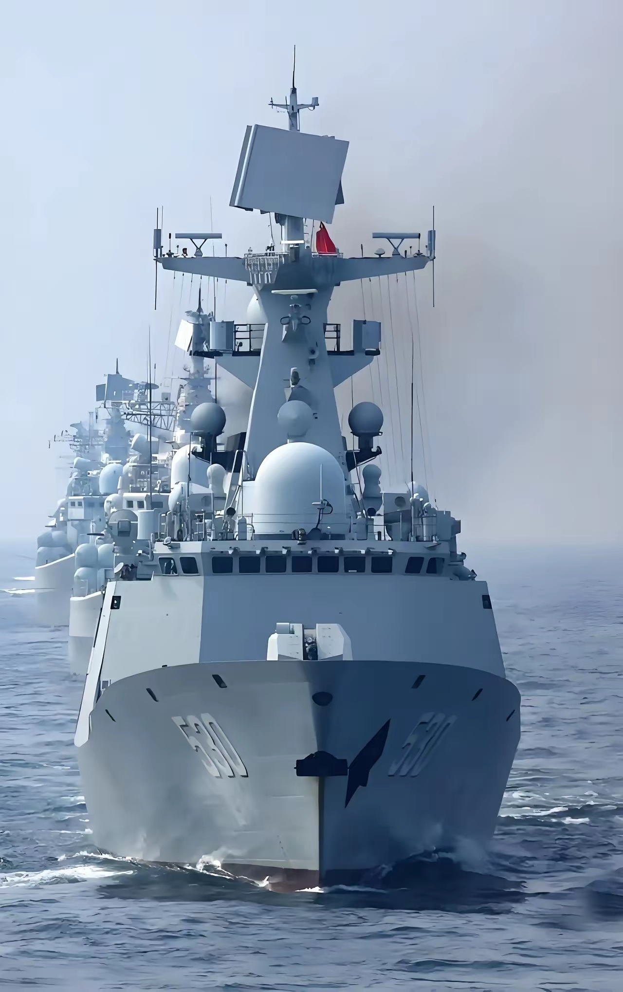 美国上将要求中国停止扩军，理由竟是“中国的海军已经和美国差不多”，扩张已经没有必