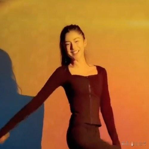 从150斤被嘲到瘦回李长乐！李心艾80斤逆袭，全靠这股狠劲
 
谁能想到当年《锦