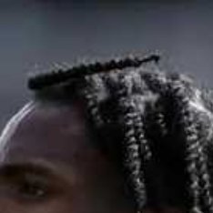 官方消息，利物浦签下雷恩后卫雅凯，他将在下赛季正式加盟。据悉转会费为5500万镑