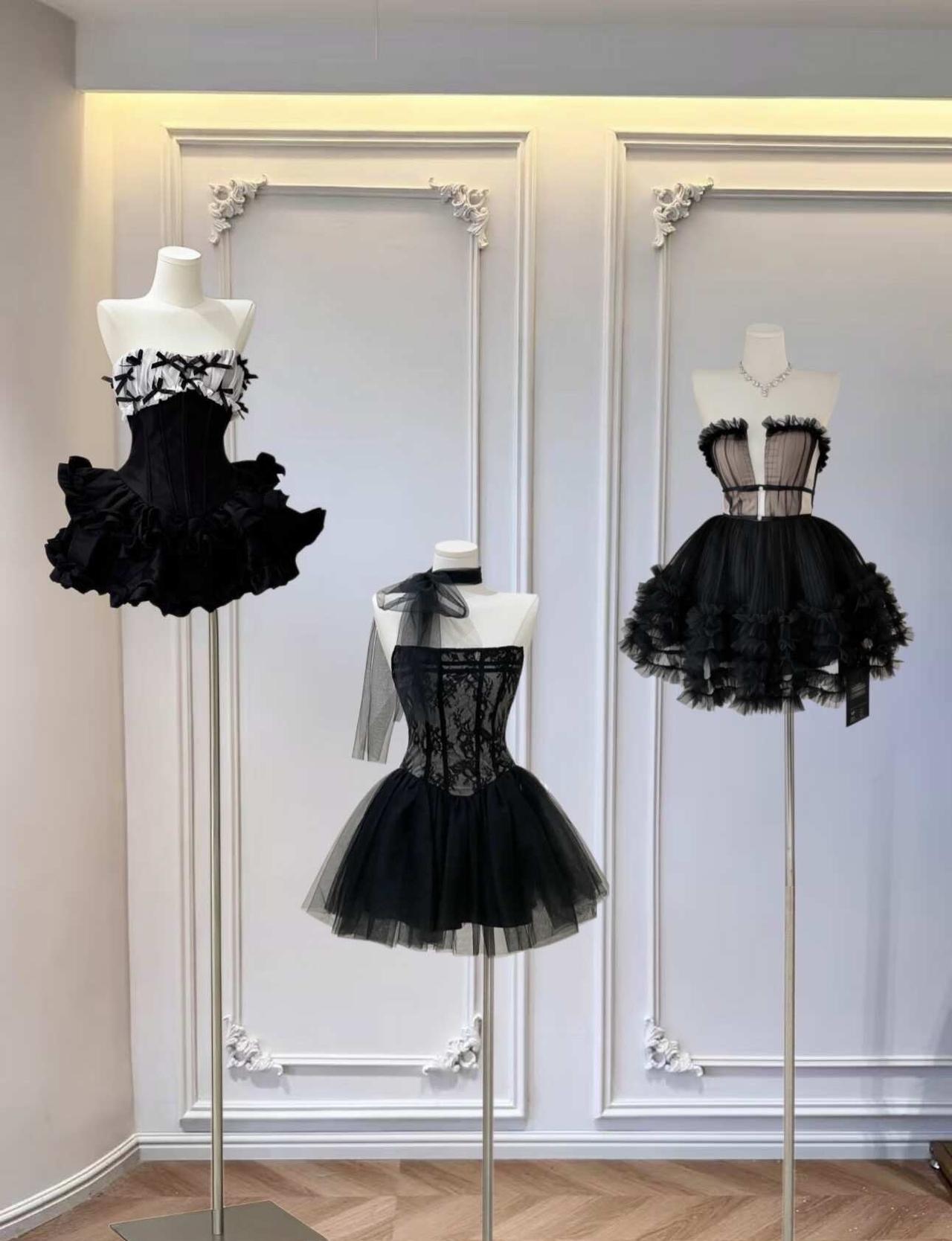 上海小礼服裙真的好全面！
上海服装工作室上海探店 千金风穿搭 上海买衣服 纯欲风