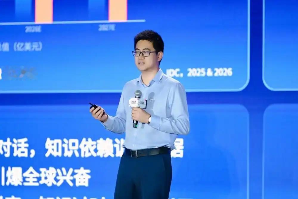 Token日均调用140万亿背后，谁在解决“算力不好用”的痛？
截至2026年3