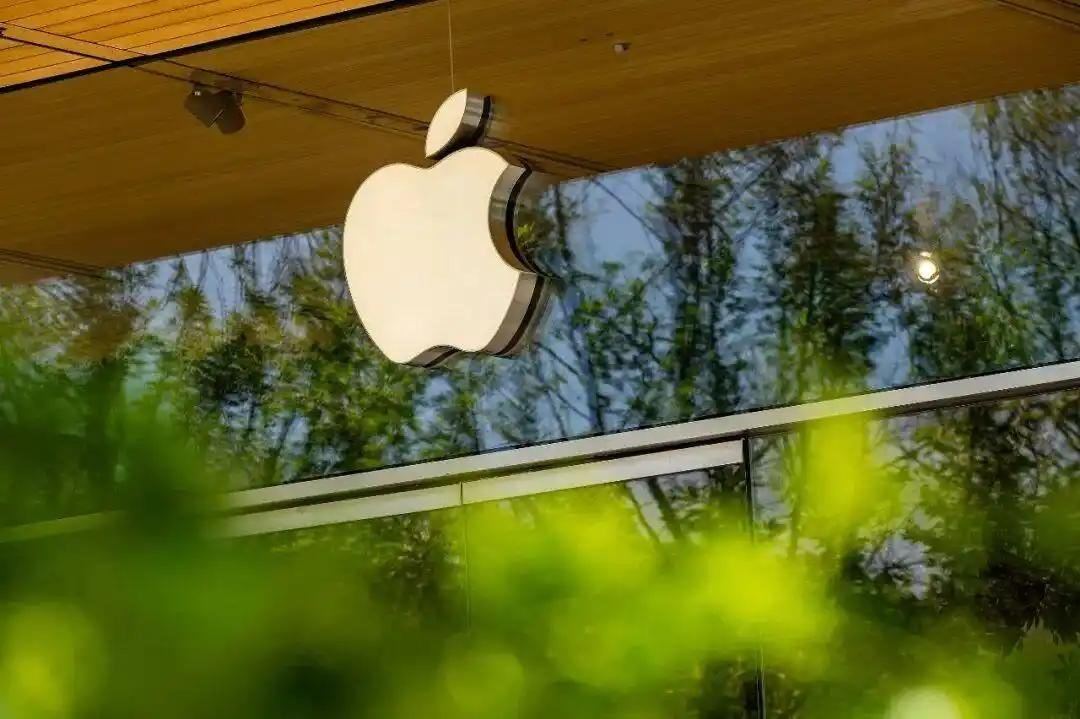 苹果：宣布上调Mac、iPad及家居设备价格，以应对AI数据中心扩张引发的内存芯