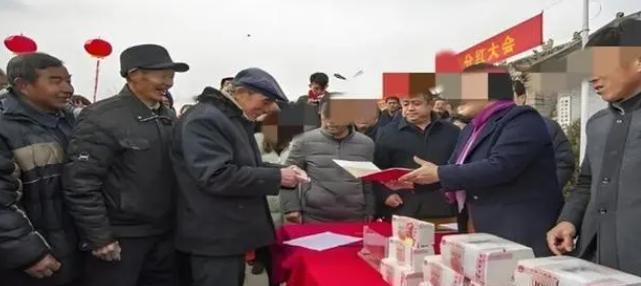 [中国赞]浙江温州，2006年，一女子获得美国绿卡后，长期居住美国，得知自己所在