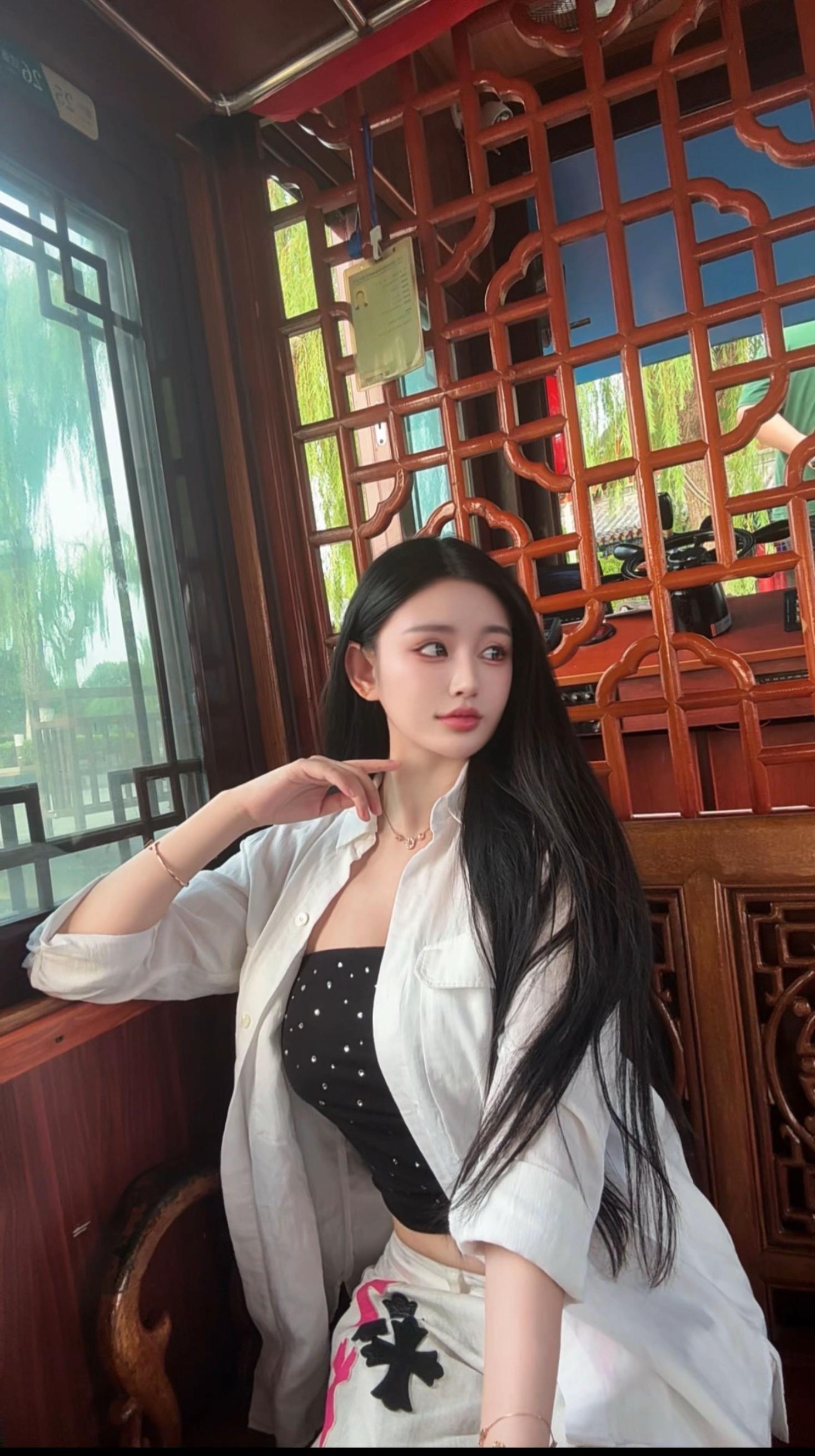 终其一生   人都在寻找一个一起好好吃饭  好好说话的人