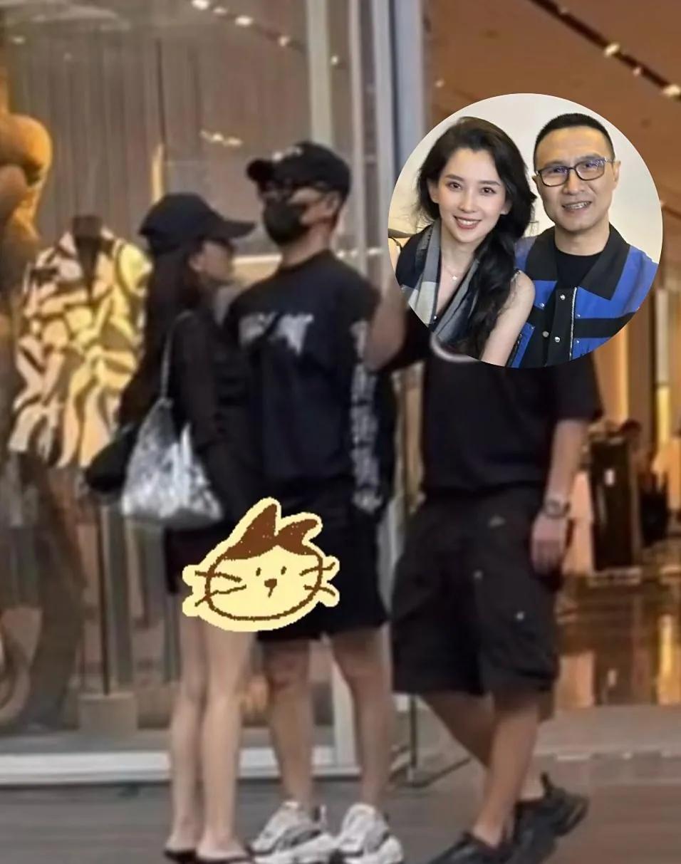 汪峰森林北街头撒糖，甜蜜细节引热议！
 
家人们，汪峰和森林北又出来撒狗粮啦🥰