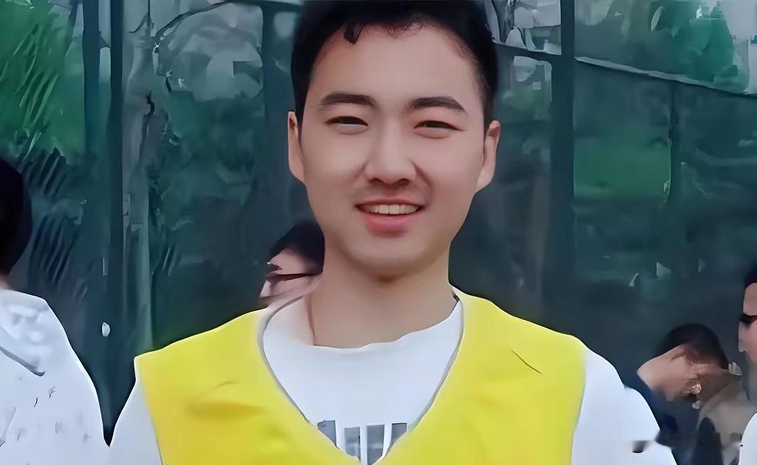 泪目！江苏29岁小伙白血病晚期。父母含泪瞒着他，谎称只是严重贫血。谁料，小伙病逝