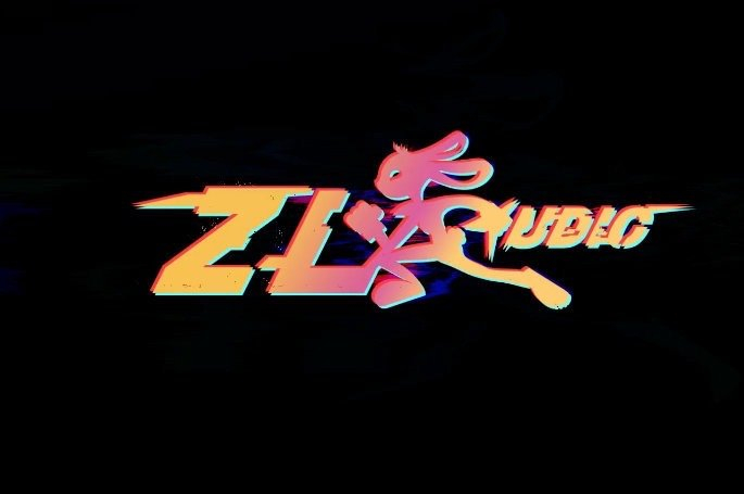 小室这是换新LOGO了么？有人注意到是哪天开始的么？想知道[嘻嘻] 