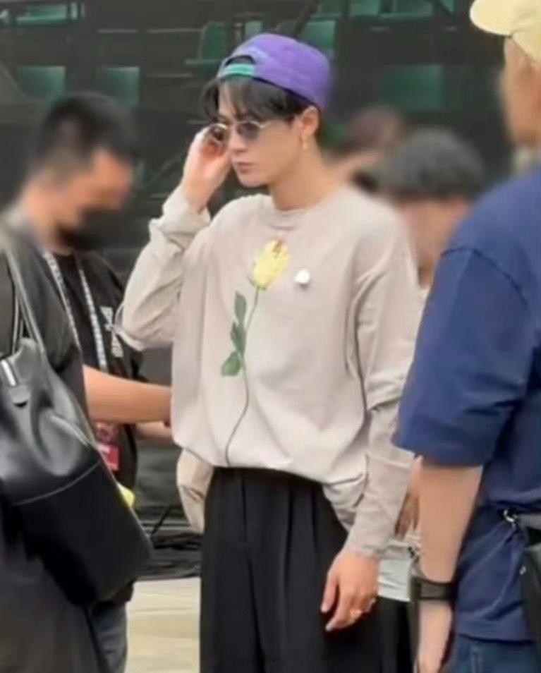 檀健次时尚之夜彩排路透🈶 