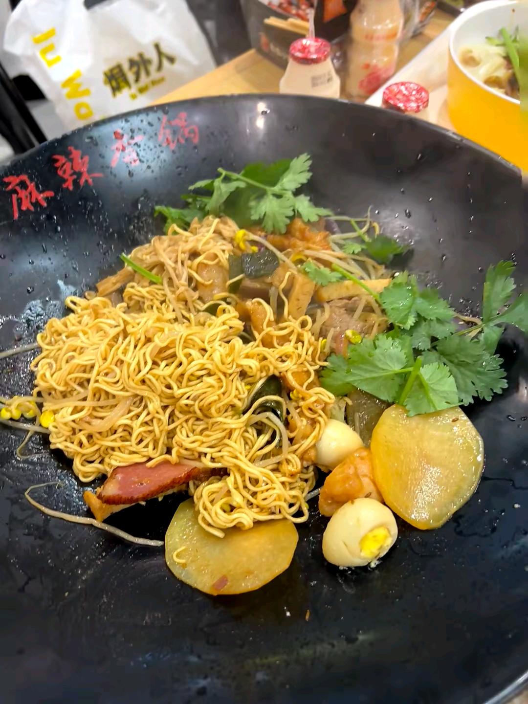 你敢相信吗？这一锅60元！

广州街坊报料，今年4月26日在新塘永旺亚惠美食广场