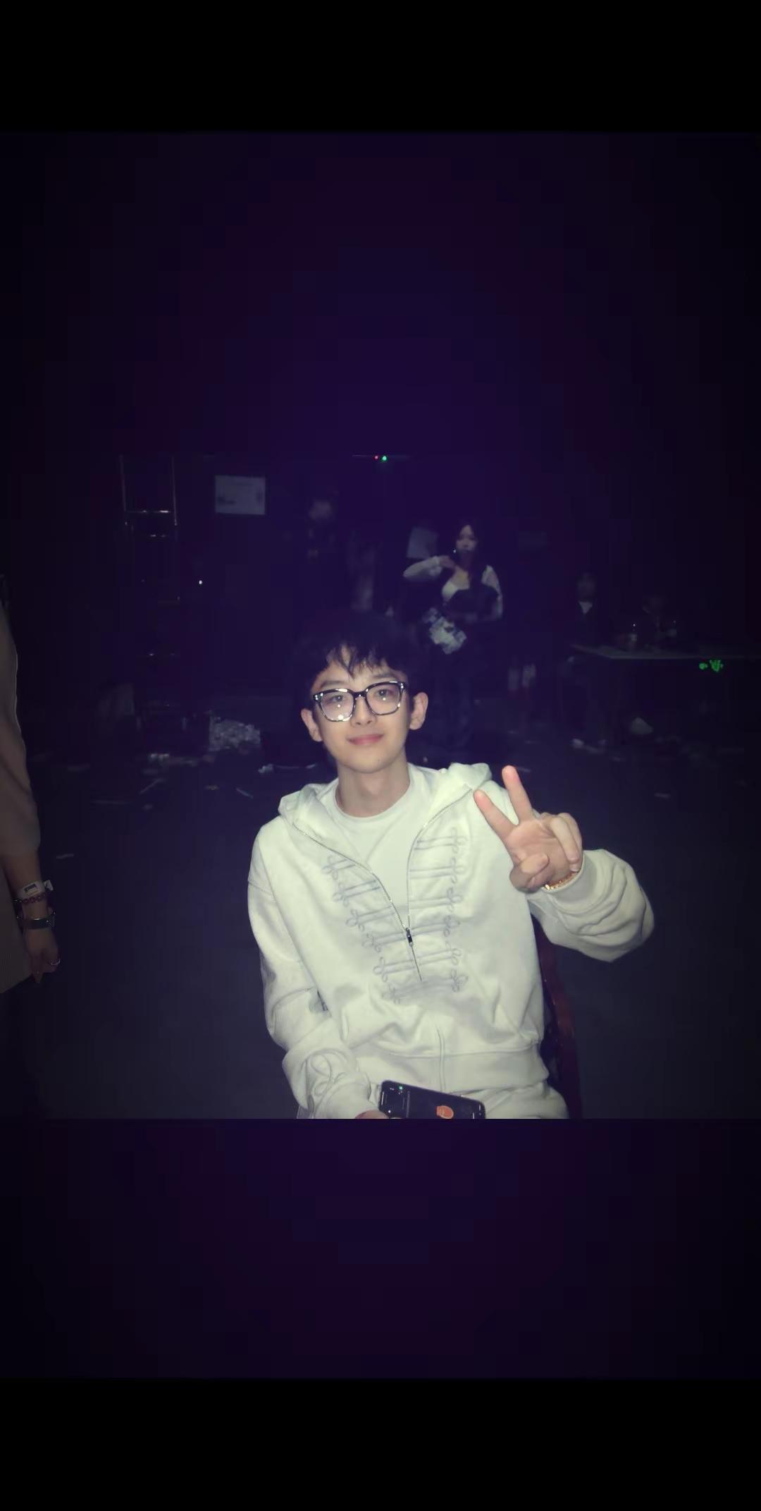 总有种淡淡的忧伤😔