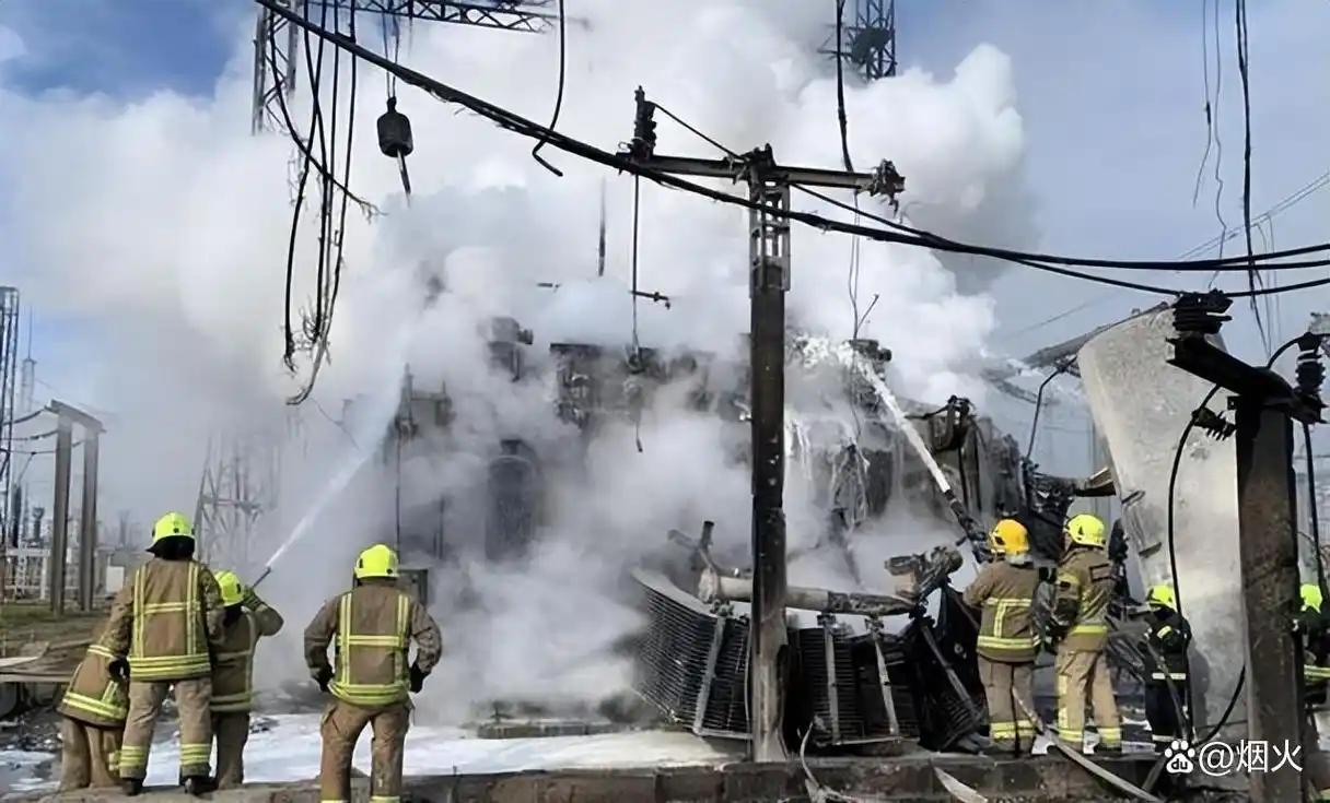 11分钟AI斩首+电网瘫痪突袭：美国正在用技术改写战争规则，下一个目标是谁？
