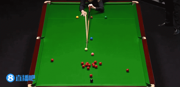 赵心童一杆打进三颗红球！世锦赛上演“一石三鸟”名场面在2026年斯诺克世锦赛1/