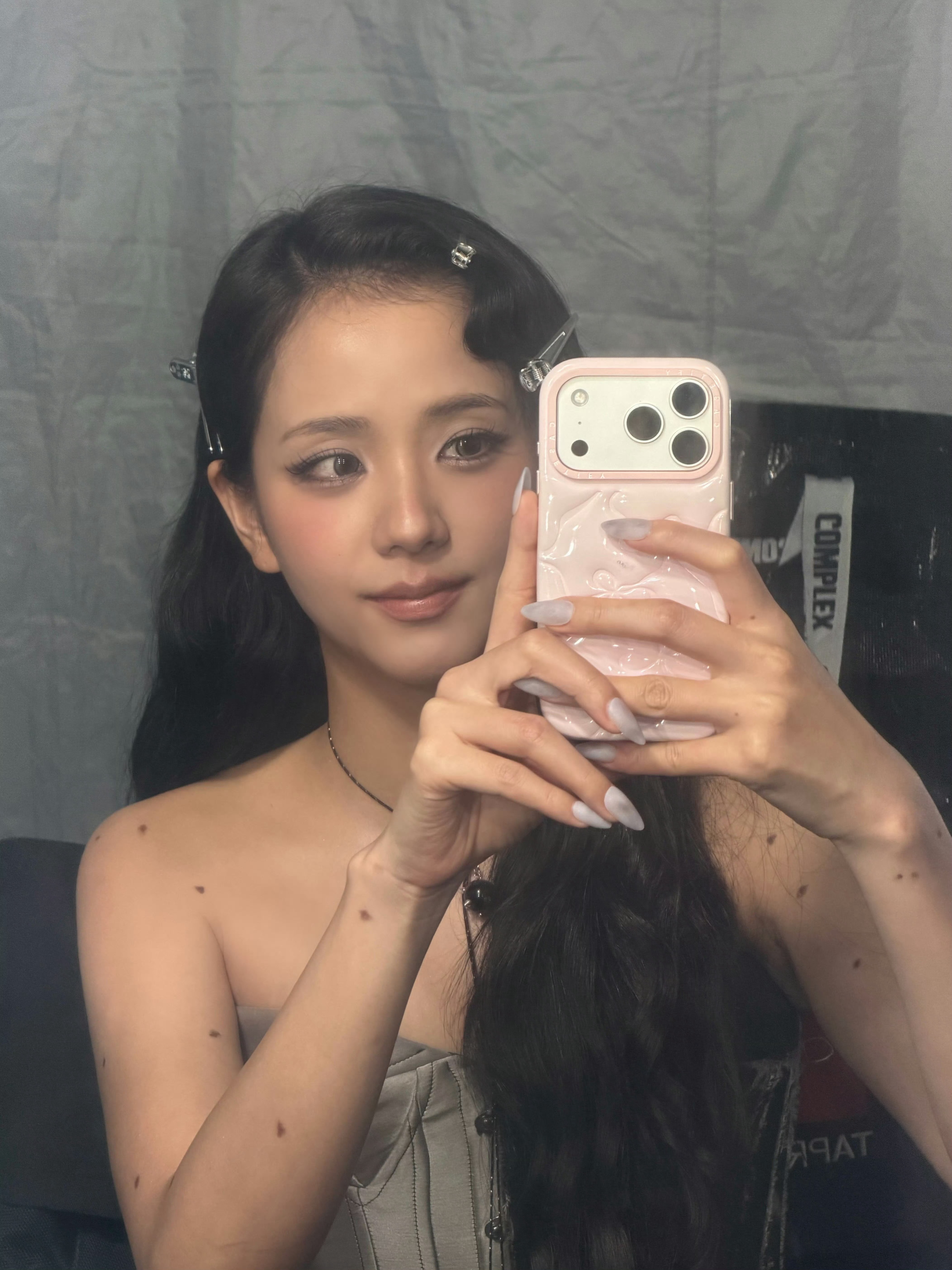 李涛：金褶秀身上的是煤du吗 ​​​