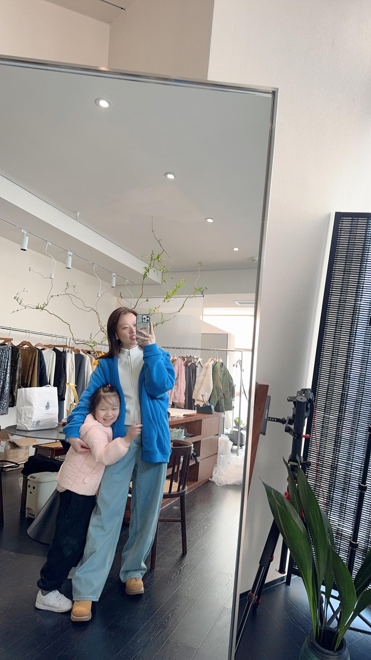 做完康复带着我豆上班啦