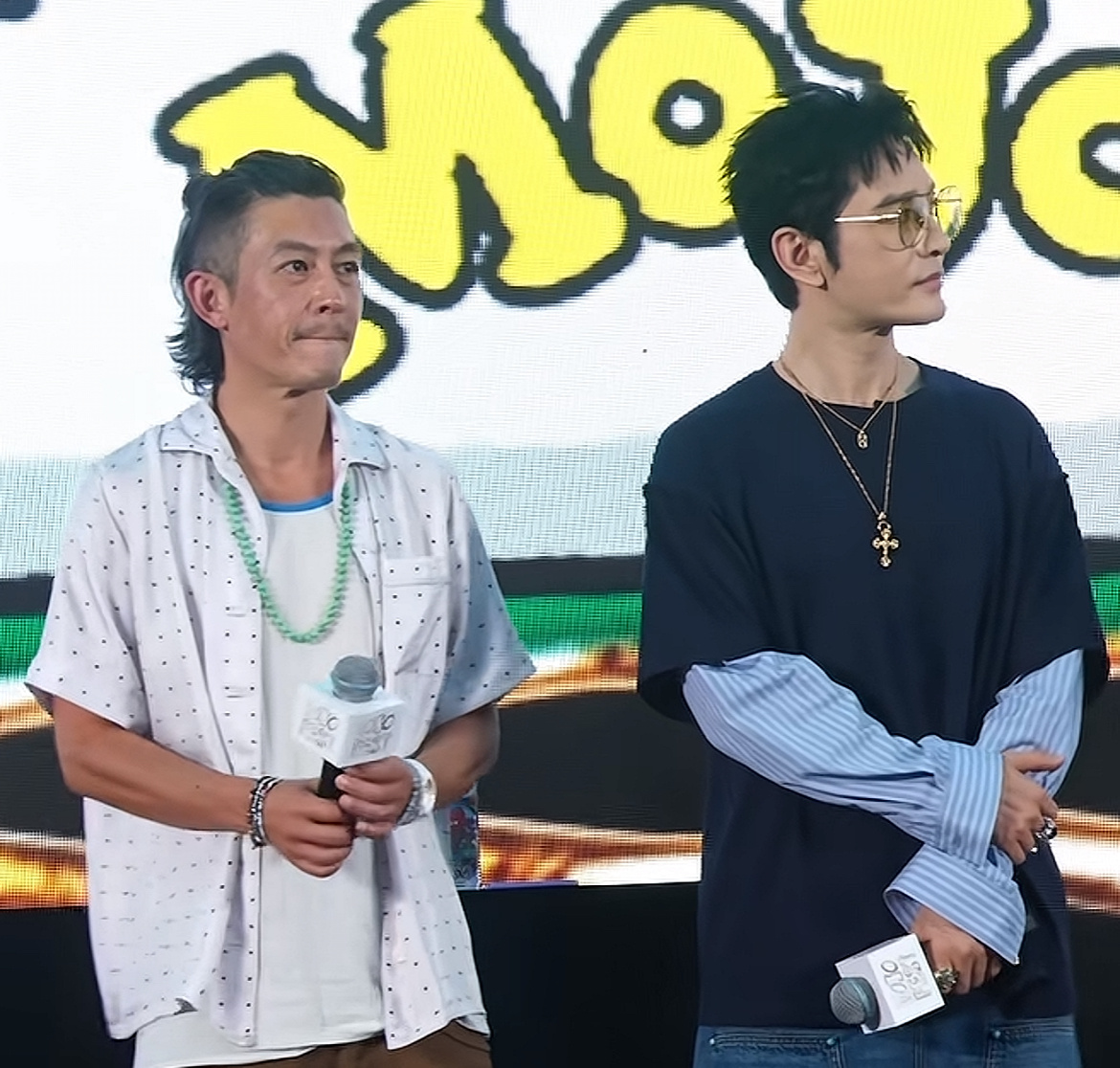 45岁的陈冠希48岁的黄晓明陈冠希完全就是自信，就是原生态，教主的汗马宝靴，化妆