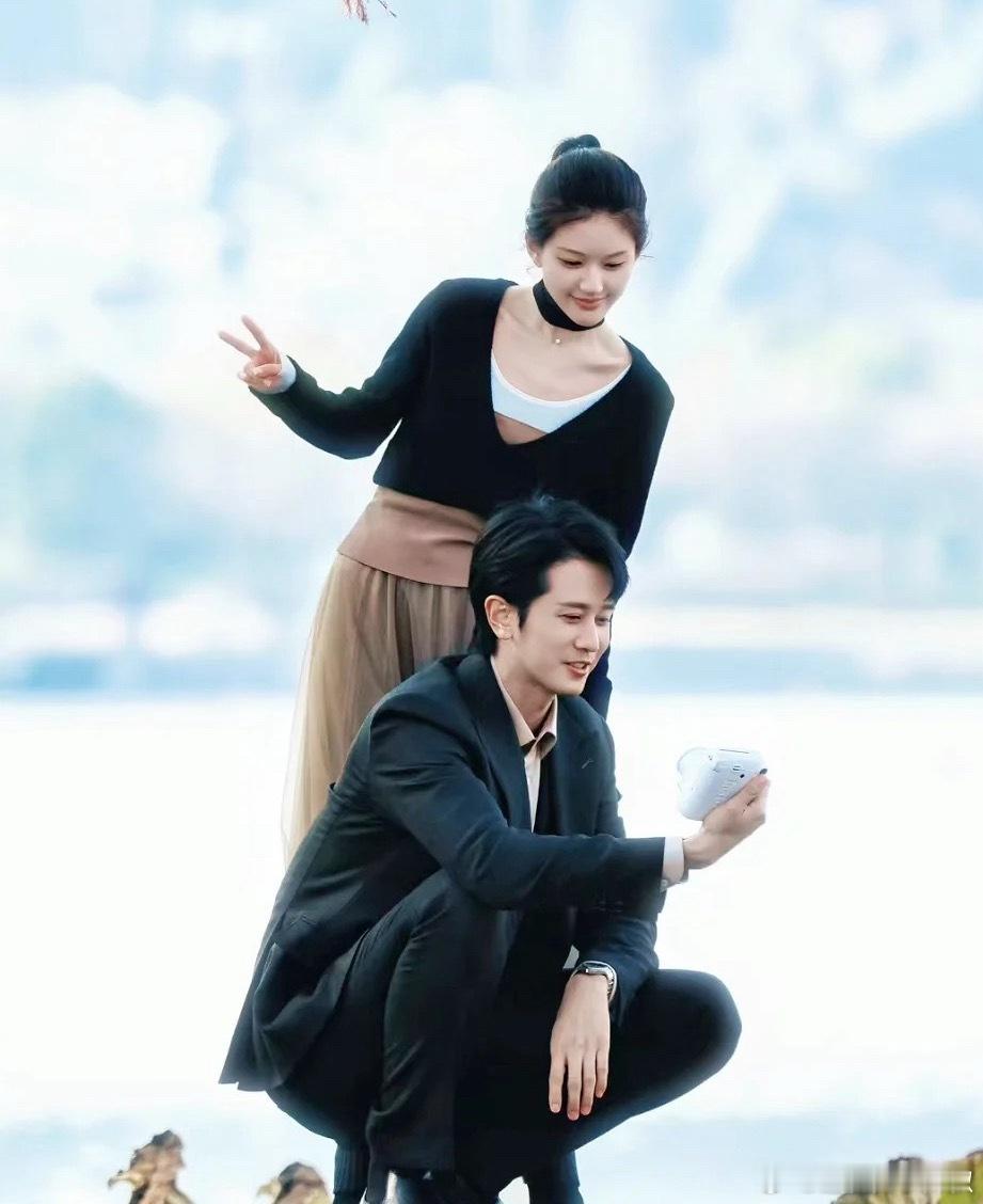 🍉赵露思、彭冠英《恋人》暂定3月👖播出，这剧有救了