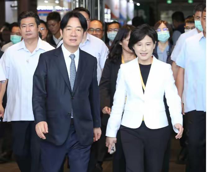 扛着绿旗反绿营！民进党前资深党员吴子嘉“洗脸”赖清德们：你们动不动在大陆面前把“