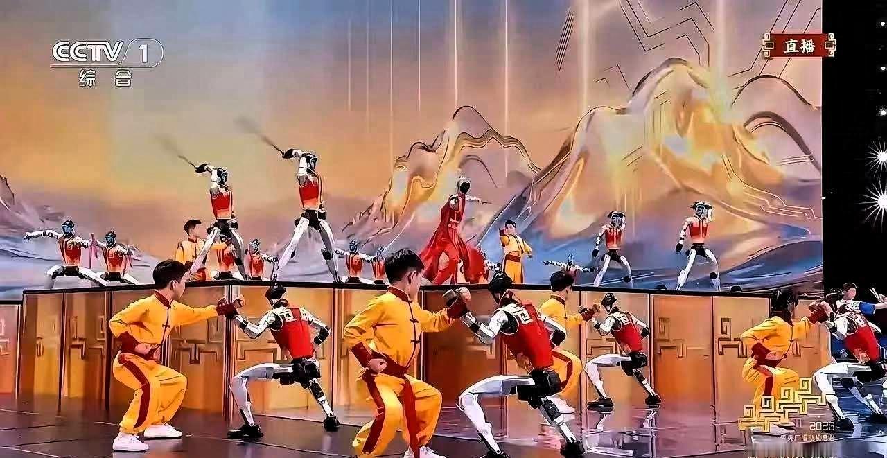 看春晚的时候，原本以为又是那种笨拙的机器人在台上晃悠，结果下一秒直接给我整不会了