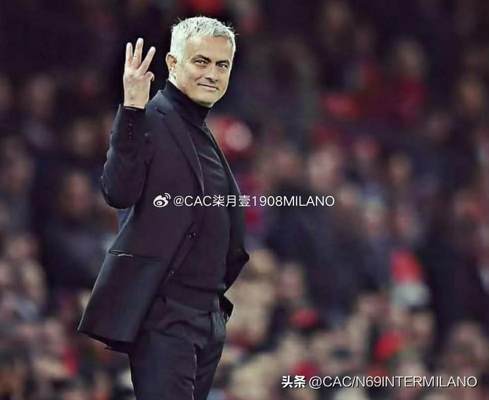 “除了上帝，只有我！”

“我不喜欢精神上的YY，我喜欢诚实”。

“我并非世界