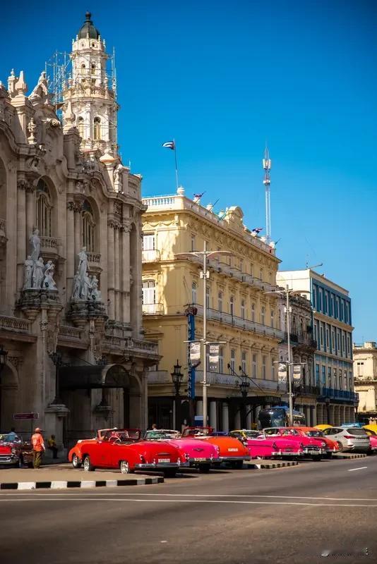 世界上爱好和平的人们团结起来声援古巴太有必要了！美国对古巴的封锁禁运，让古巴面临