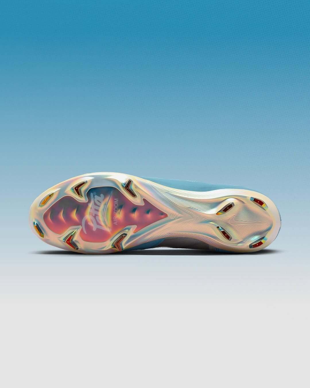 耐克即将推出与Patta合作的 Mercurial 系列鞋款。球鞋