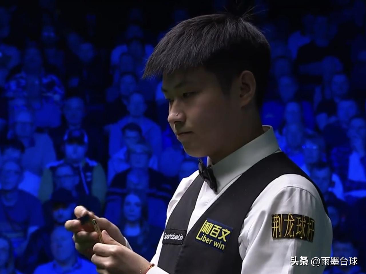 2026斯诺克巡回锦标赛半决赛战况：

赵心童状态稳定，打出单杆69、64、81