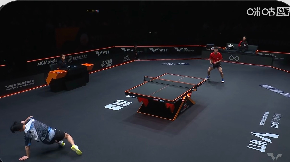 向鹏2-1安宰贤（第三局16-14）安宰贤这无能的…… 