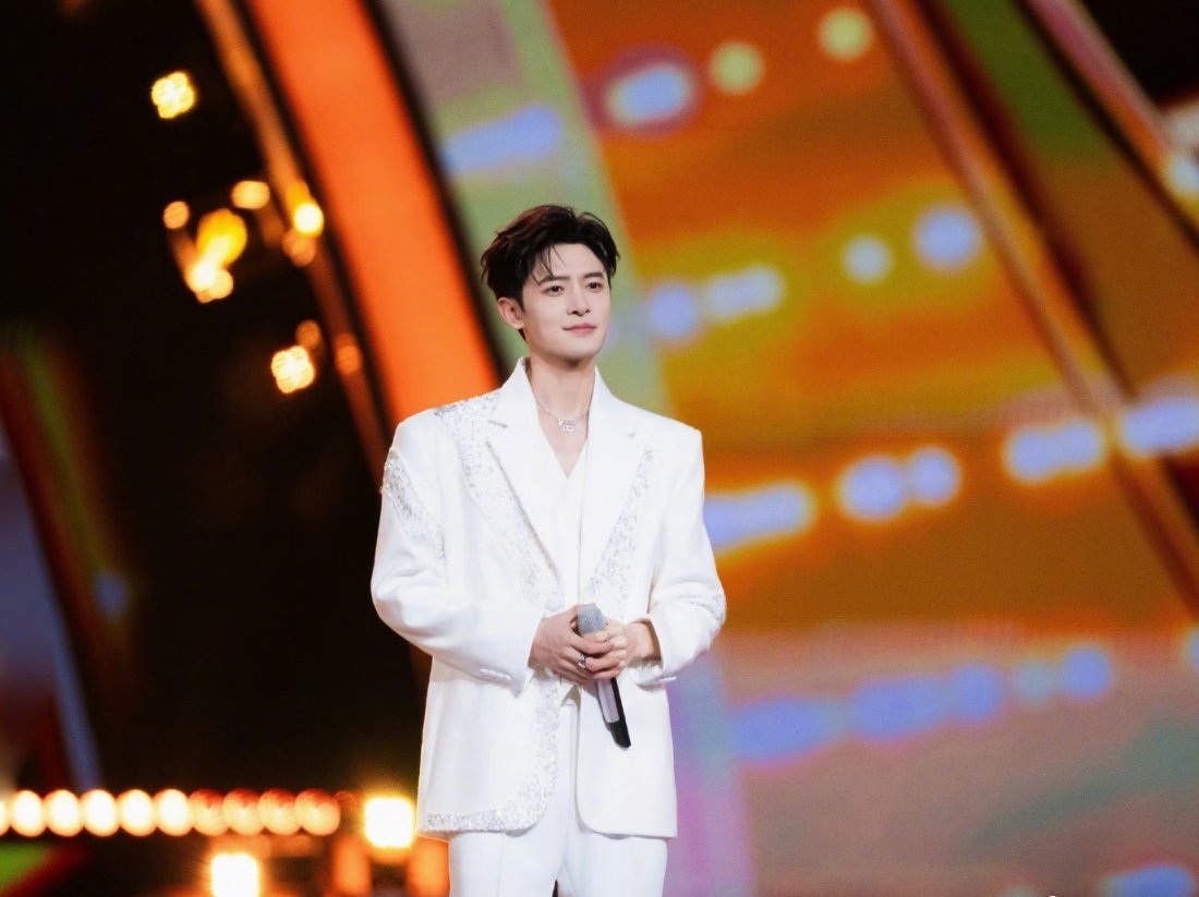 付辛博唱歌太好听啦！就是太短了！快开自己的专场好嘛？好的！ 