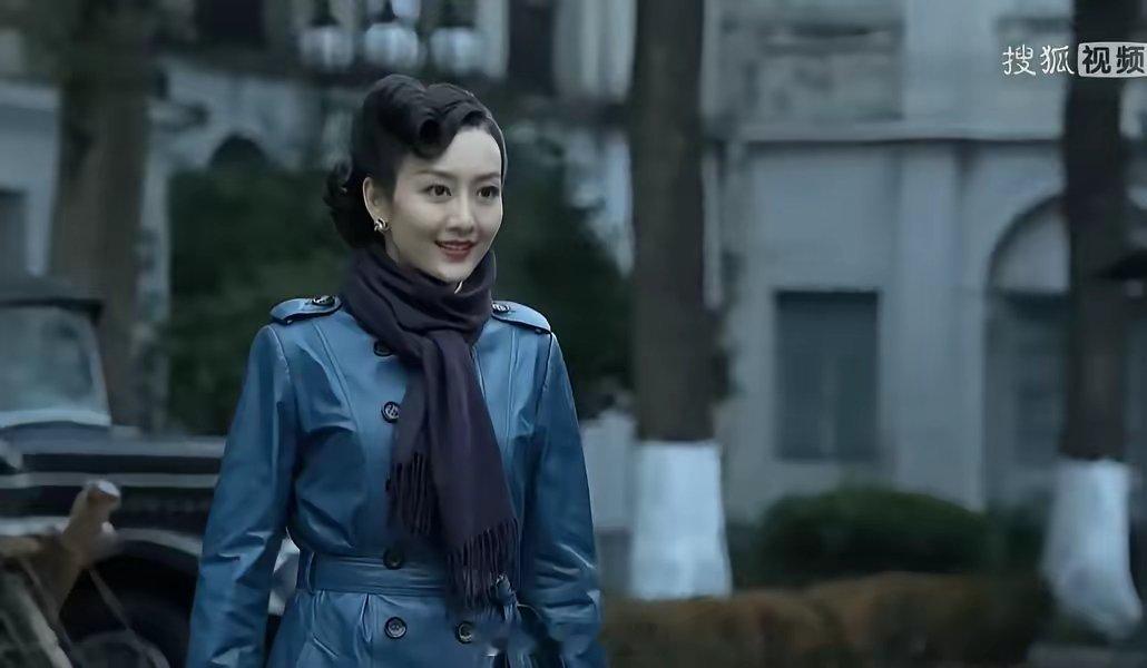 《伪装者》汪曼春这个蛇蝎美人也只有在明楼面前才会露出小女人的姿态 
