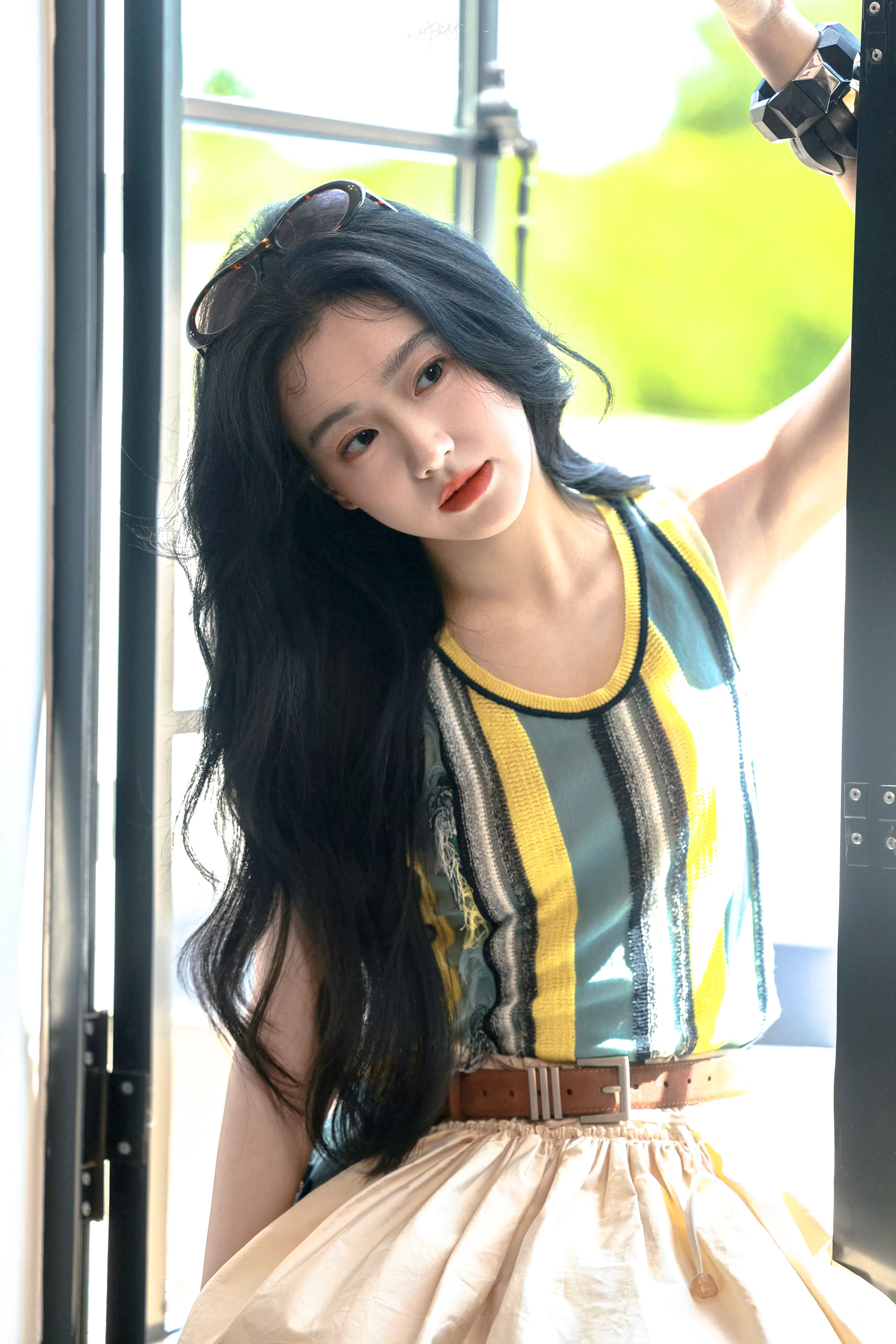 包上恩🐰包上恩李瑶英 🐰包上恩明月千里 当世界凉如荒岛 我们依然会是彼此的依