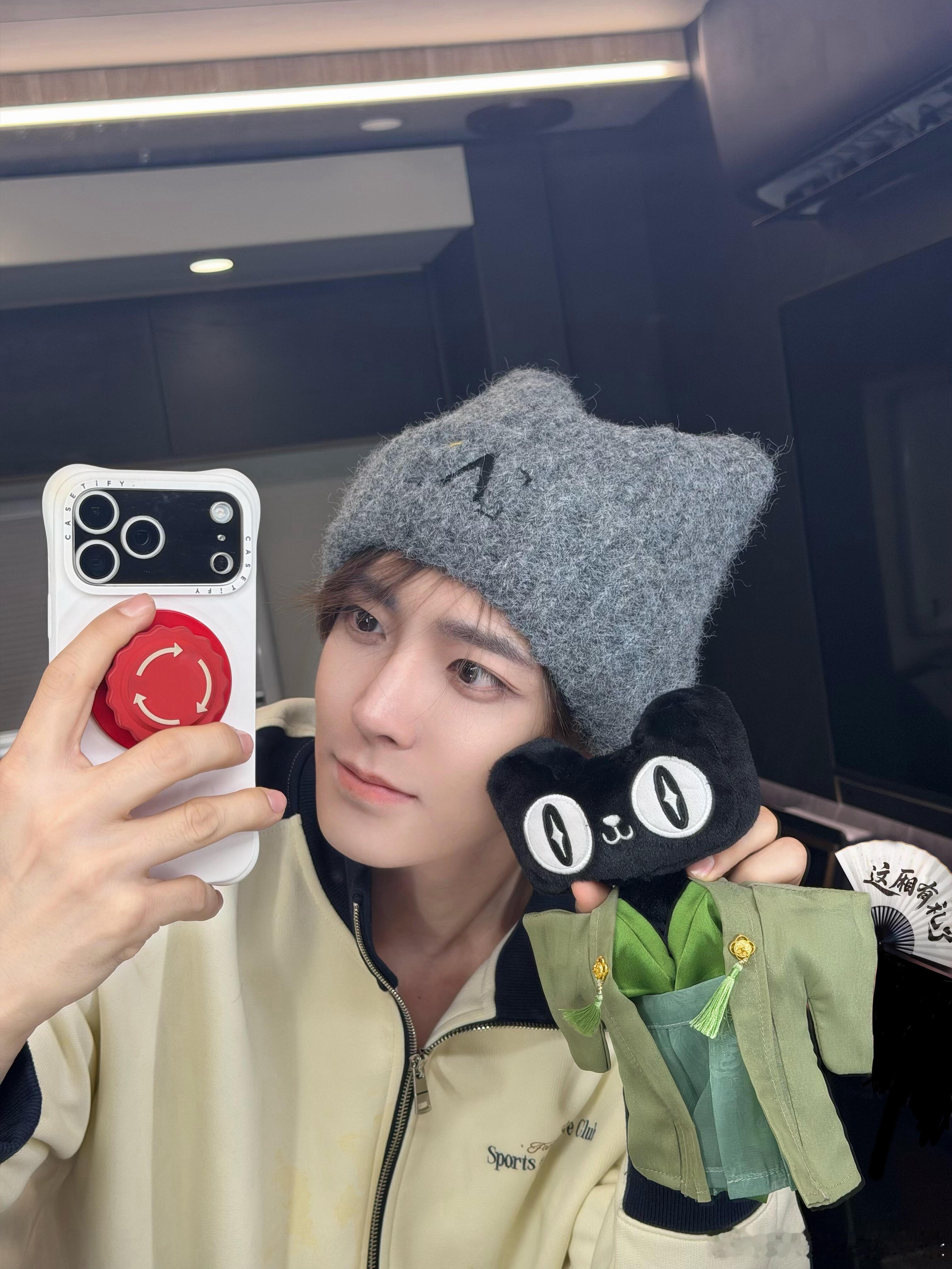 天猫为侯明昊铺的地广🐱🐱小猫哥排面～入青云纪伯宰爆了拿下好多好商务 