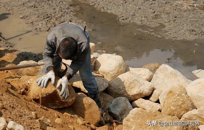 你知道吗？在汝州市温泉镇西南约2公里的地方，有一条牛涧河。2021年夏天，一场大