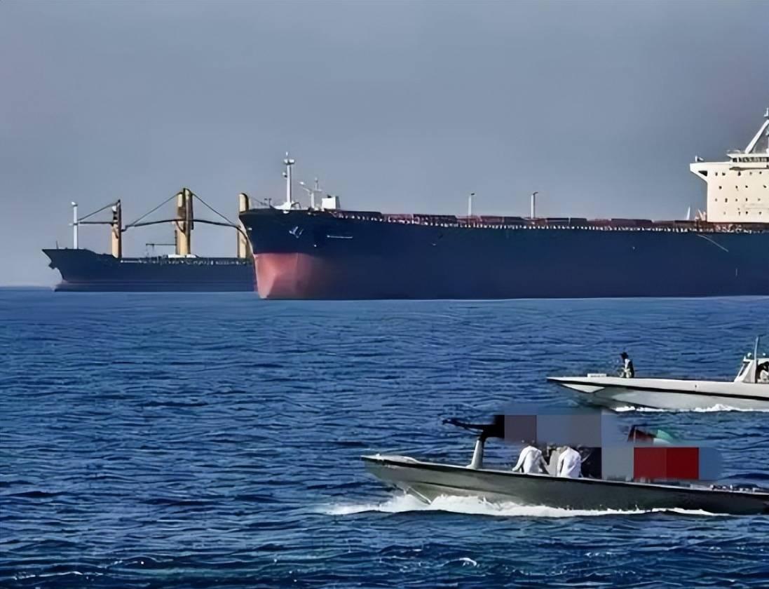 美国的说法再一次遭到了伊朗的否认，霍尔木兹海峡并未全面开放，美国也不可能获得伊朗