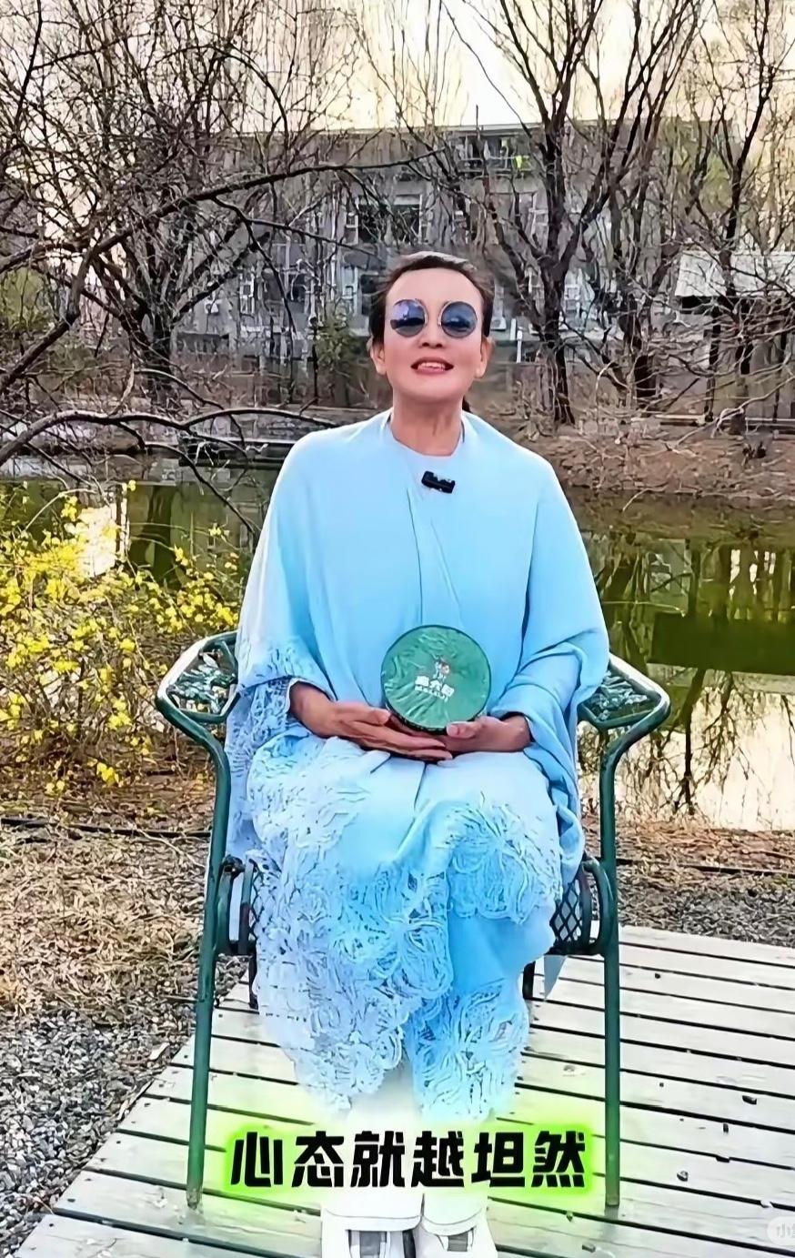 汪宝儿终于回京啦！

全网都等着兰姐高调晒孙、喜笑颜开，可她只轻描淡写一句：我带