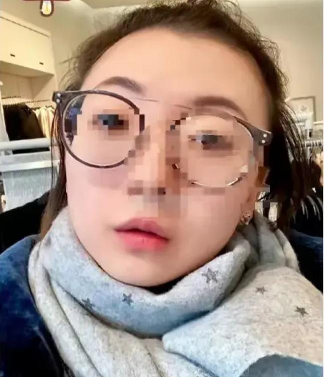 “拿起碗吃饭，放下碗骂娘”！这一次，南京体育学院极端恨国精日分子张某某，被网友扒